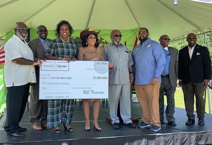 Congresswoman Wilson Presents 3 Million Check To City Of West Park For Construction Of Cultural